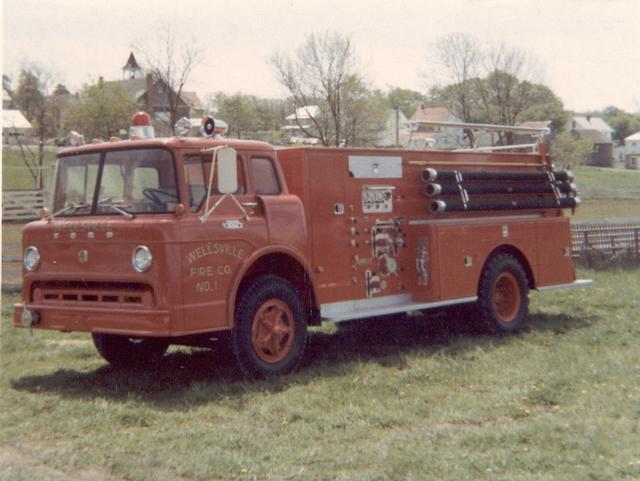 Engine 66-2
1967 Ford Darley, 750 gpm. In service 1967-1998